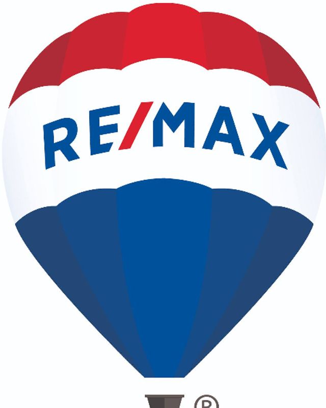 RE/MAX Marine Marketing photo