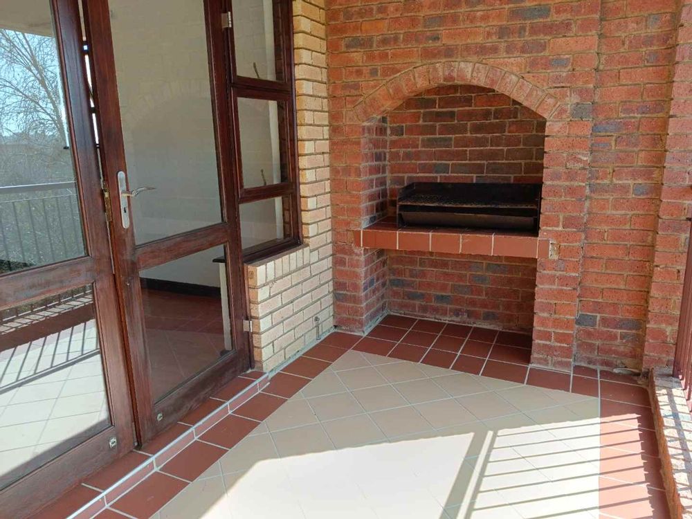 Balcony built-in braai