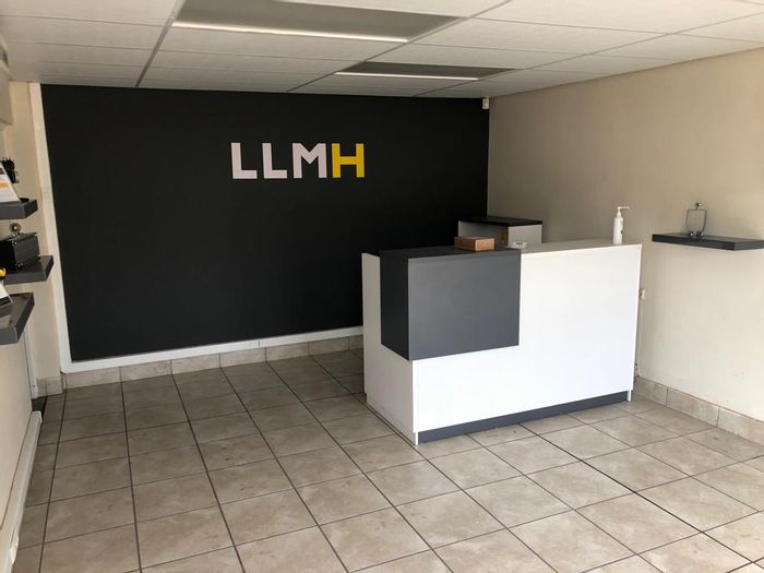 Industrial warehouse in Fairview to rent with office space and 24-hour security.