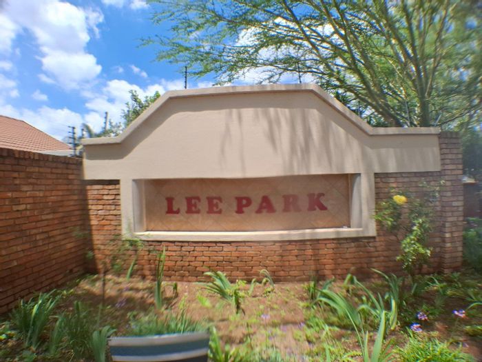 Elarduspark Townhouse For Sale: 2 Bedrooms, Private Garden, Secure Parking, Pet-Friendly.