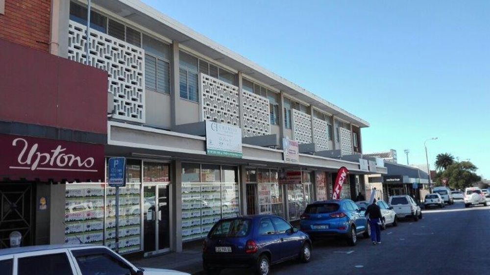 For Sale Retail building in Port Elizabeth Central with versatile