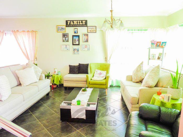 Ocean View House For Sale: 3BR main house with BBQ, granny flat, separate entrance.