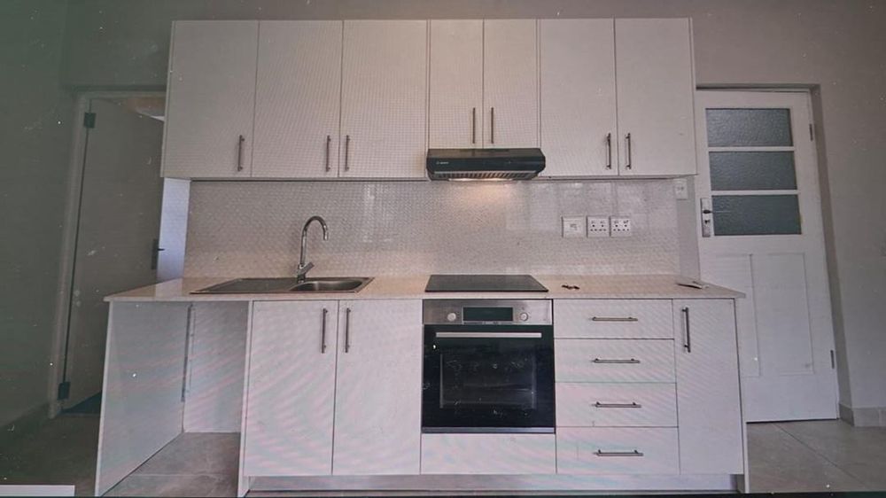 Contemporary modern kitchen