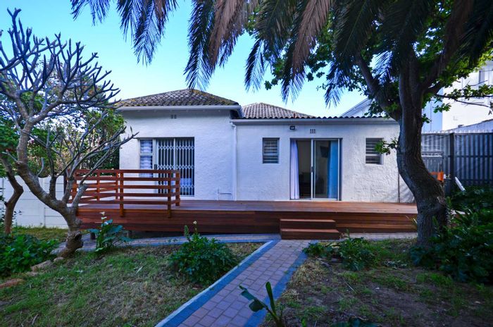 Property #2191976, Garden Cottage rental daily in Camps Bay