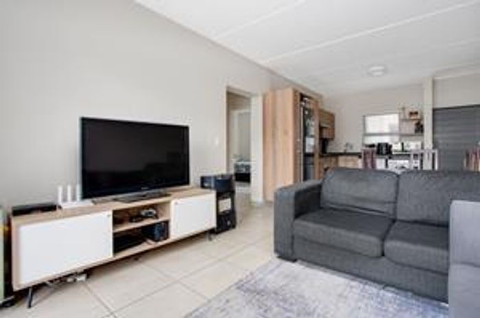 Property #2203424, Apartment rental monthly in Edenburg