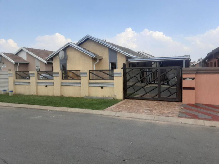Property #2155624, House for sale in Windmill Park