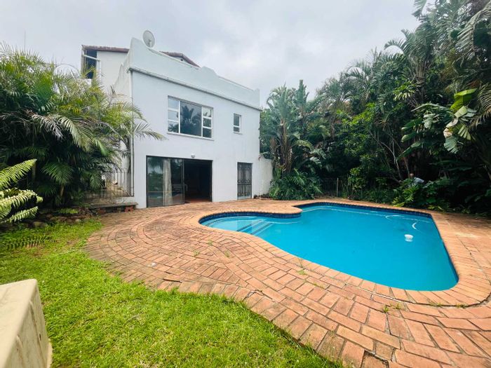 Umgeni Park House For Sale: Spacious living, outdoor entertaining, study, pool, and security.