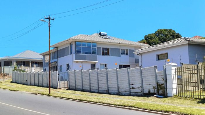 For Sale: Versatile business property in Berea with residential space and ample storage.