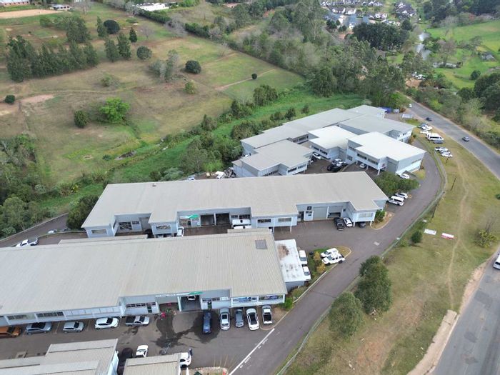 Industrial unit in Hillcrest Central to rent, 426sqm with mezzanine and security.