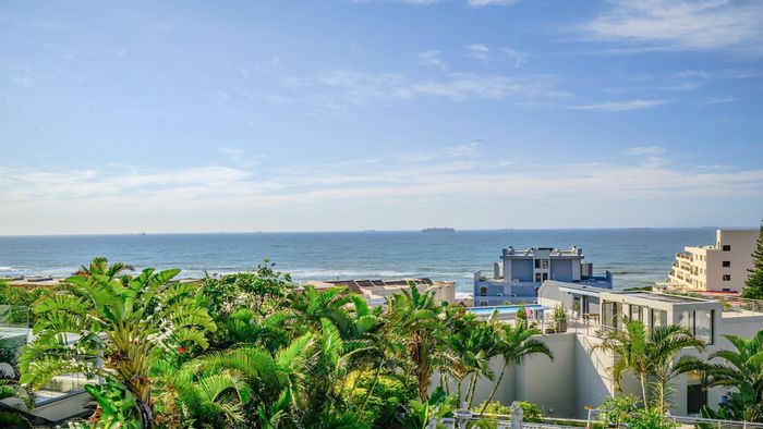 Penthouse for Sale in Umhlanga Rocks Central: Ocean views, communal pool, secure parking.