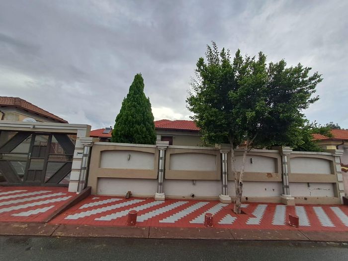 Property #2247662, House rental monthly in Olievenhoutbosch Ah