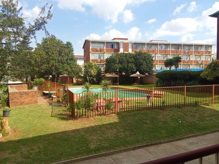 Versatile Dinwiddie Apartment For Sale: 1 Bed, communal garden, pool, parking space.