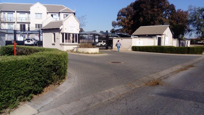 For Sale: 2-Bedroom Apartment in Klippoortje with 24-hour security and convenient access.