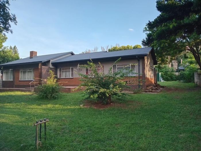 Property #2367042, House For Sale in Silverton