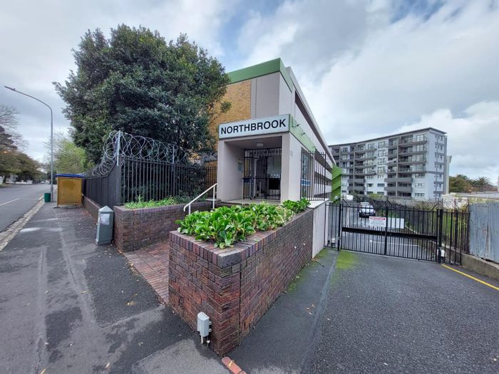 Property #2268444, Apartment rental monthly in Rondebosch