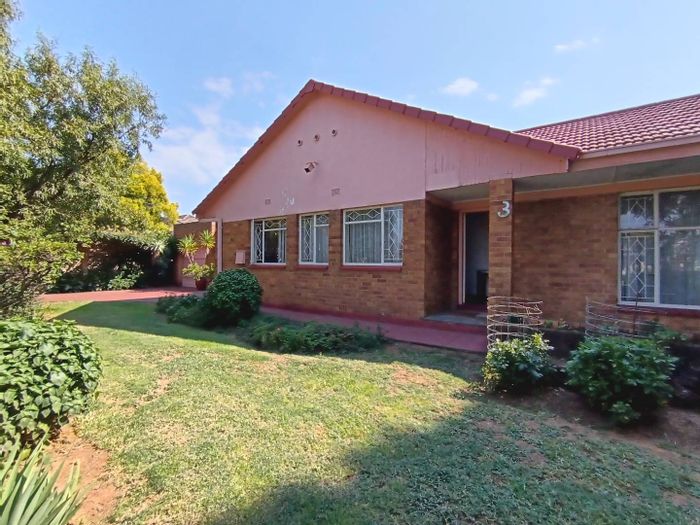 Property #2253685, House for sale in Kempton Park Central