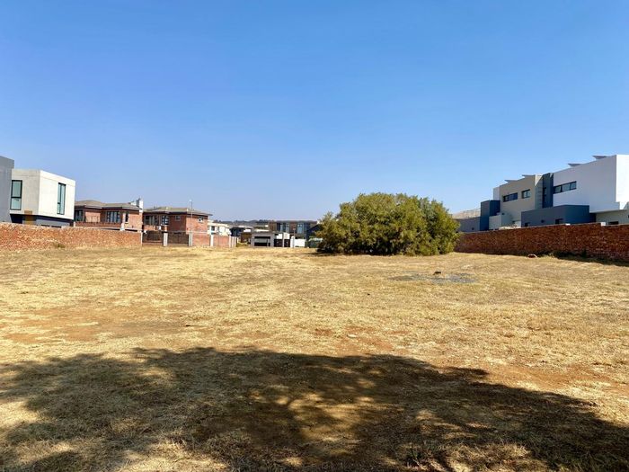 Vacant Land Residential For Sale in Six Fountains with borehole and pre-approved plans.