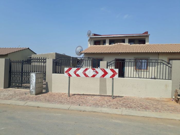 Property #2203471, House for sale in Olievenhoutbosch