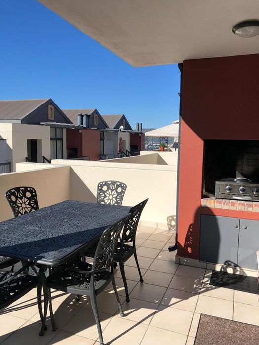 Property #2247604, Apartment for sale in Knysna Central