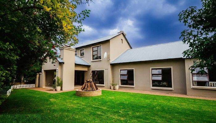 Property #2472808, House For Sale in Midlands Estate