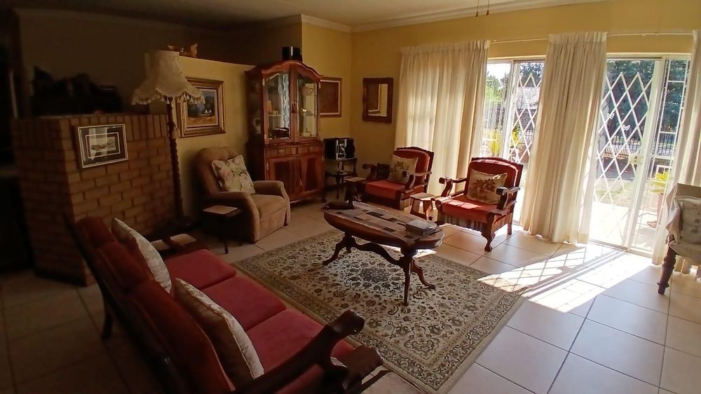 Open plan lounge and dining room