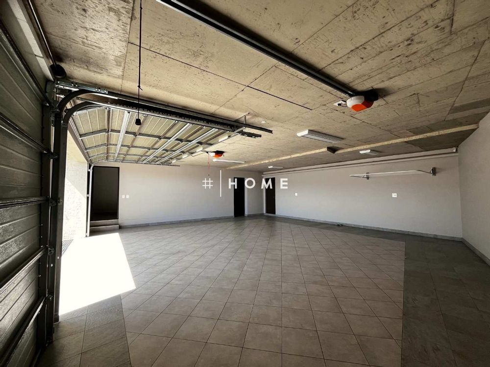 115 square meter triple garages.