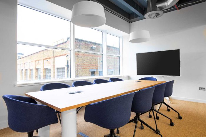 Office to Rent in Umhlanga Ridge: Flexible contract, 24/7 access, coworking space.