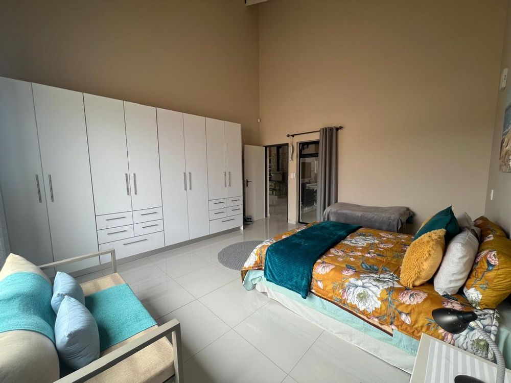 Bedroom 1 with en-suite bathroom and BIC