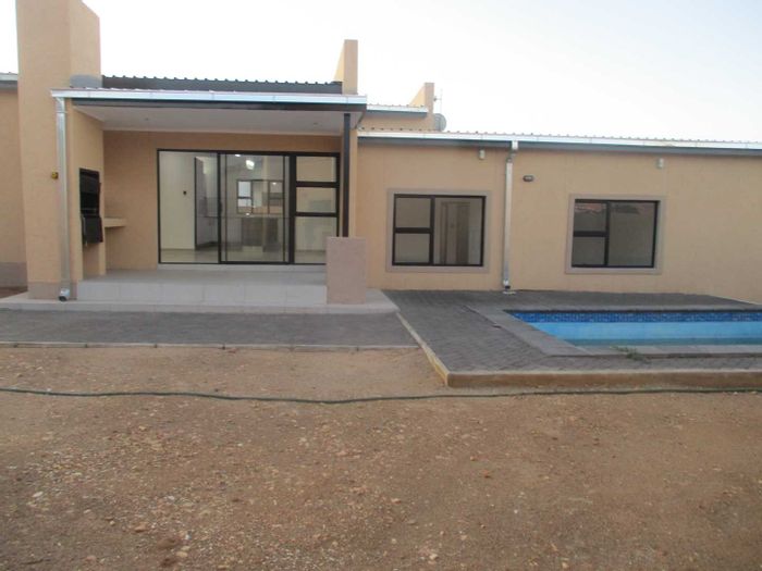 Property #2074813, House for sale in Academia Extension 1