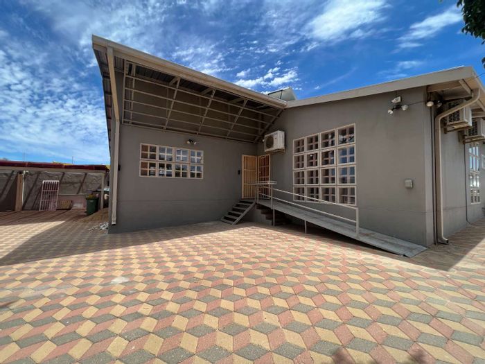 Property #2216998, Office for sale in Katutura