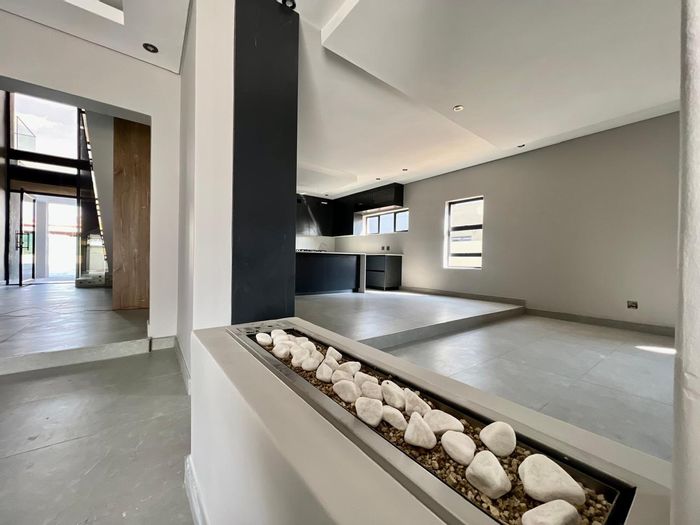 For Sale: House in Six Fountains Estate with pool, staff quarters, and 5 bedrooms.