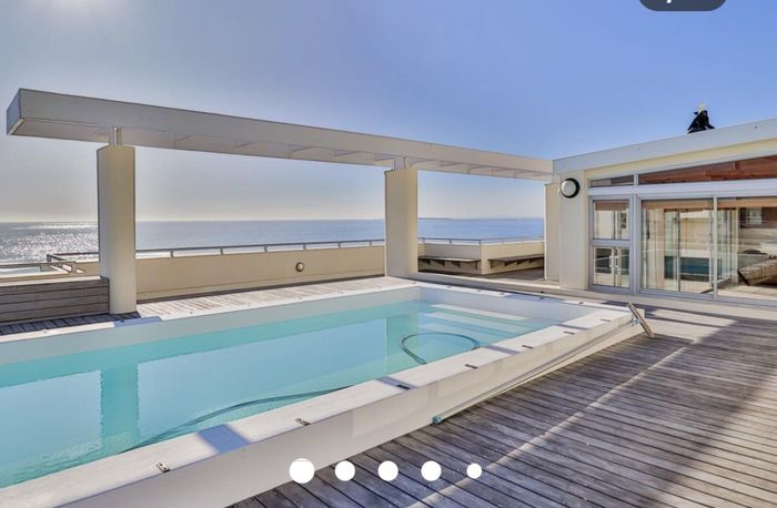 Property #2102942, Penthouse for sale in Sea Point