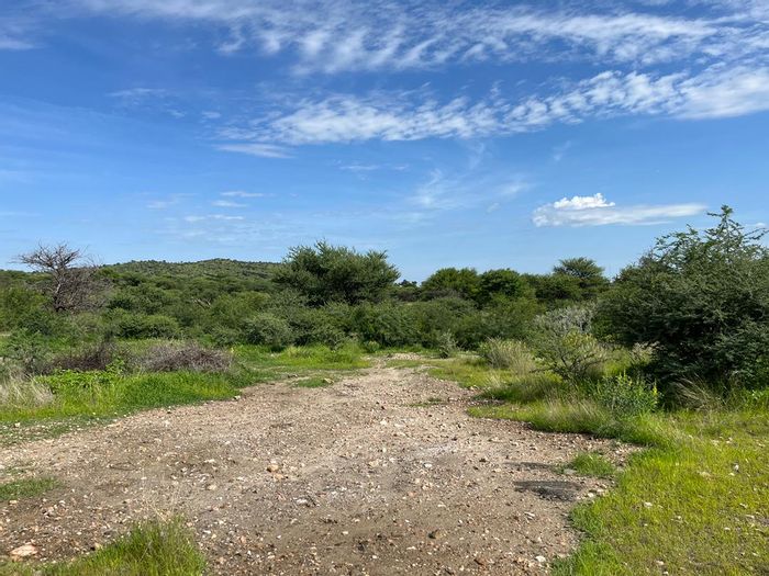 Auasblick Vacant Land For Sale: 780sqm to 1683sqm, prices from N$1,014,000.