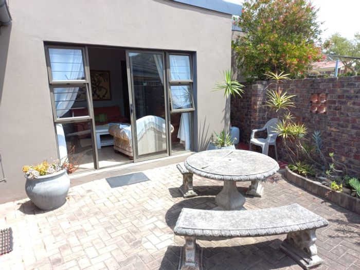 Property #1449591, Apartment Rental Monthly in Summerstrand