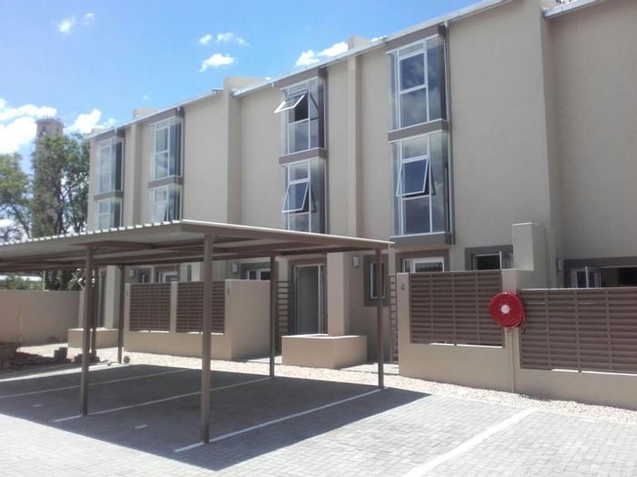 Property #958975, Townhouse for sale in Okahandja