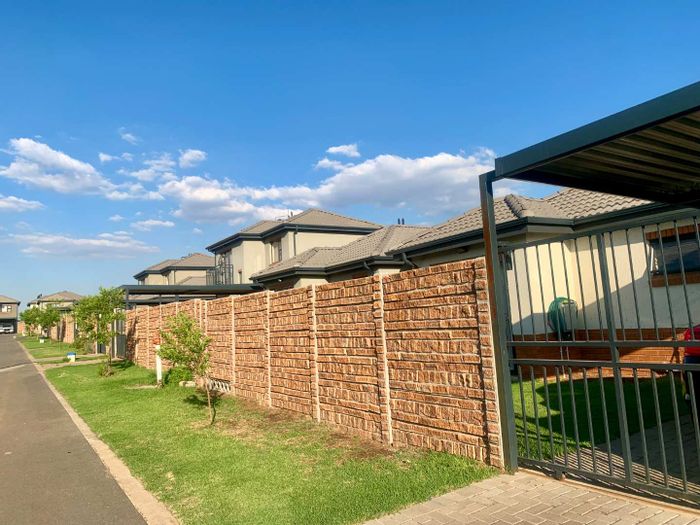 Property #2200197, Townhouse rental monthly in Alberton Central