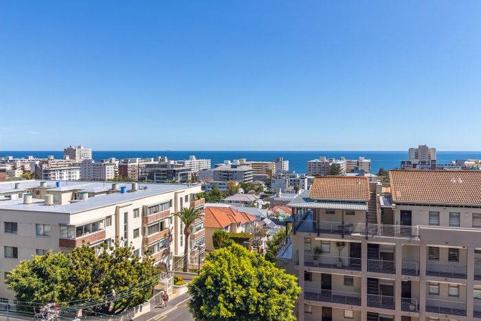Property #2062731, Apartment pending sale in Sea Point