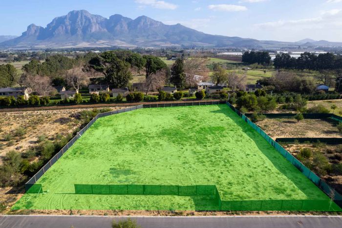 Vacant Land for Sale in Pearl Valley Golf & Country Estate with Approved Plans.