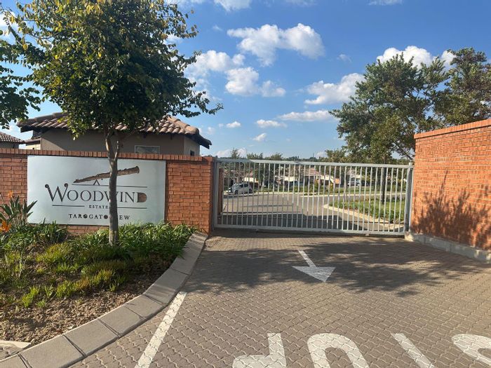 For Sale: Apartment in The Reeds with pool, play area, and secure parking.