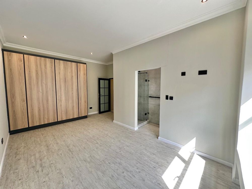 Bedroom 3 with ensuite bathroom with shower and toilet