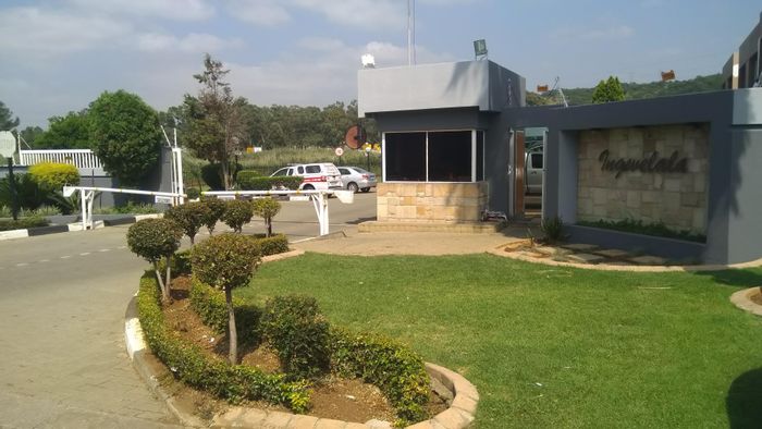 Ground-Floor Townhouse For Sale in Mulbarton with Pool, Pet-Friendly, and Security.