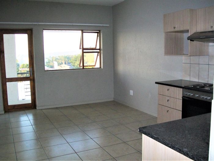 Ferndale Apartment To Rent: 2 beds, clubhouse, pool, tennis court, 24-hour security.