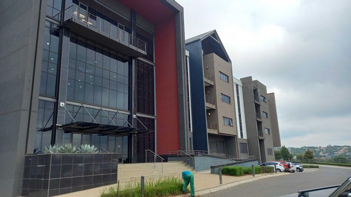Office to Rent in Irene: Prime location, boardroom, kitchen, backup power, ample parking.