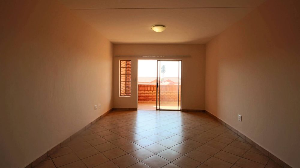 Spacious living room