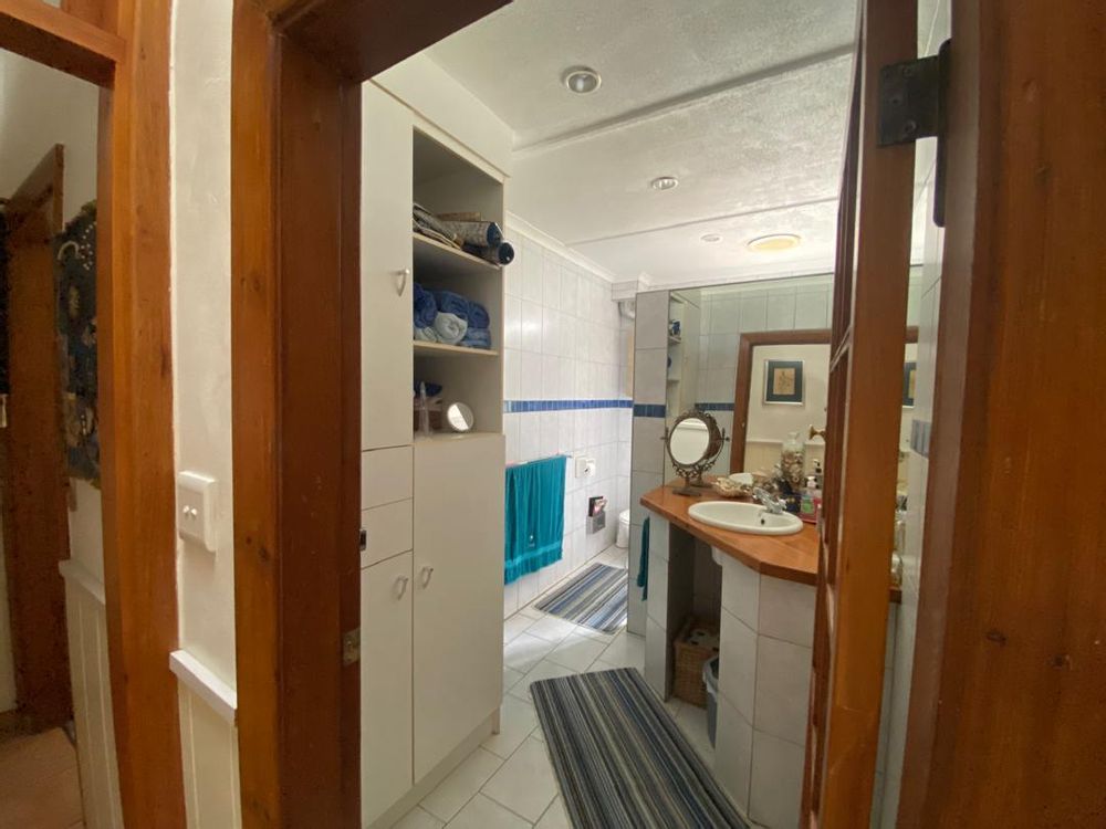 Bathroom shared between the two rooms