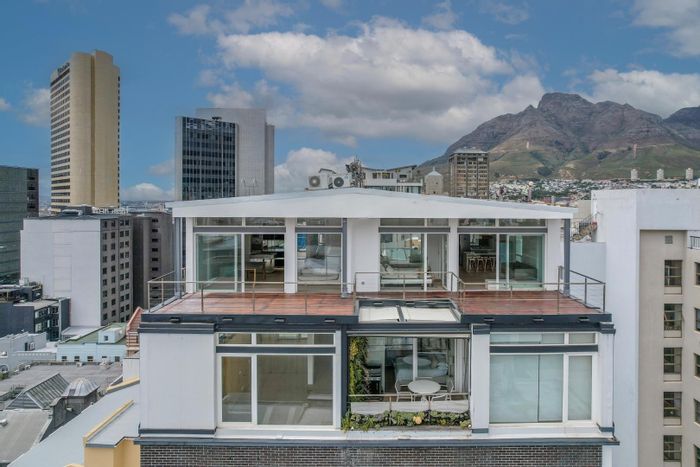 Property #2214731, Penthouse for sale in Cape Town City Centre