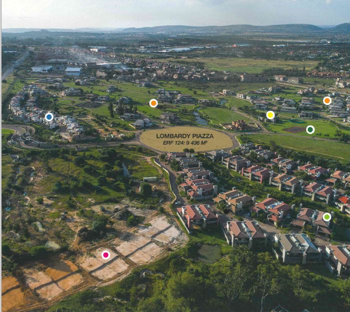 Lombardy Estate For Sale: 9436 m² residential land with serene lakes and security.