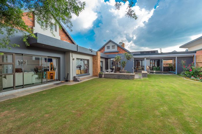 House for Sale in Meyersdal Nature Estate: Pool, flatlet, solar power, 24/7 security.