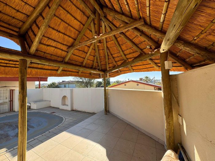 Property #2328476, House Pending Sale in Hochlandpark
