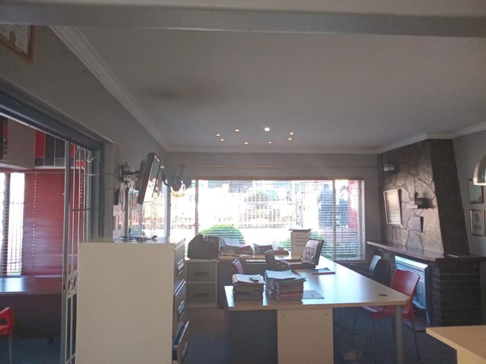 Property #2389884, Business For Sale in Silverton